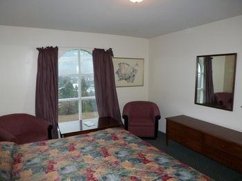 Airport Inn Lakeside Winfield Exterior foto